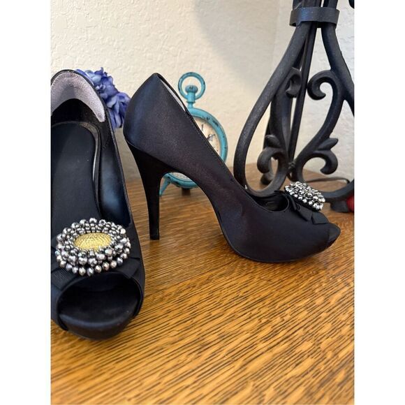 Apt. 9 Black Embellished Cindy Platform Peep Toe Shoes Size 9.5 Y2K, Whimsygoth - Picture 4 of 13